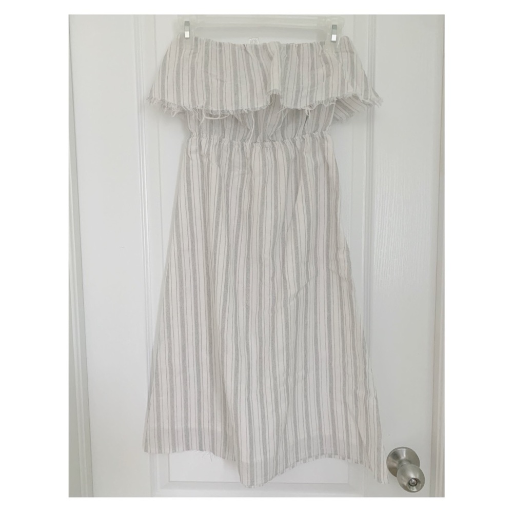 Strapless striped summer dress